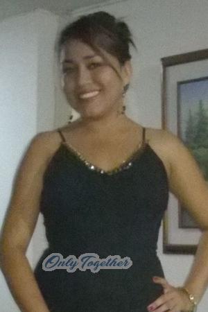 172113 - Liseth Age: 34 - Colombia