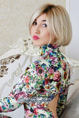 176135 - Alina Age: 28 - Ukraine