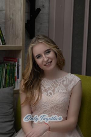 185517 - Anastasia Age: 27 - Ukraine
