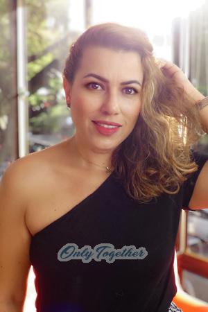 190289 - Angela Age: 48 - Colombia