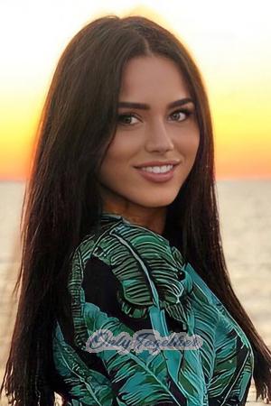 200105 - Maria Age: 26 - Russia