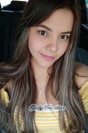 201282 - Gina Age: 28 - Colombia