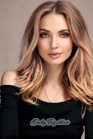 202106 - Eva Age: 23 - Russia