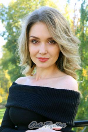 202147 - Yuliya Age: 42 - Ukraine