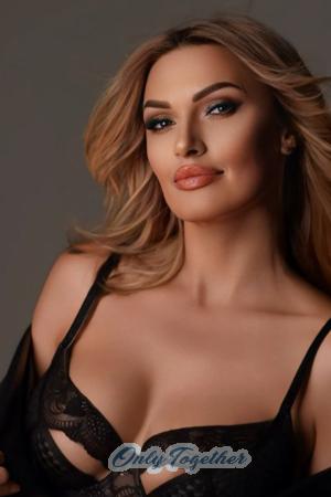 202488 - Ekaterina Age: 37 - Russia