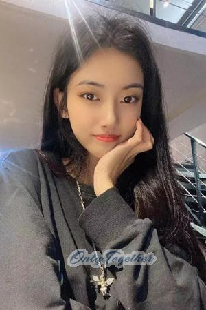 202583 - Jiayi Age: 24 - China