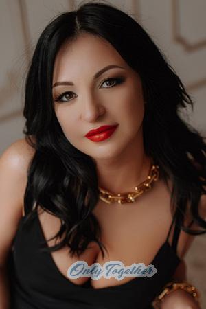 202600 - Alla Age: 40 - Ukraine