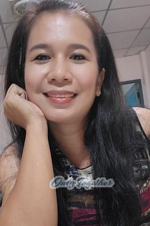 203403 - Thararat Age: 45 - Thailand