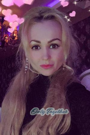 204681 - Oksana Age: 40 - Ukraine