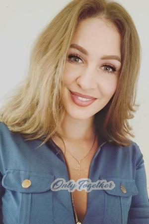 206057 - Anastasia Age: 25 - Belarus