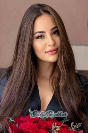 206583 - Yulia Age: 26 - Russia