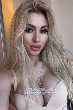 206977 - Violetta Age: 22 - Russia