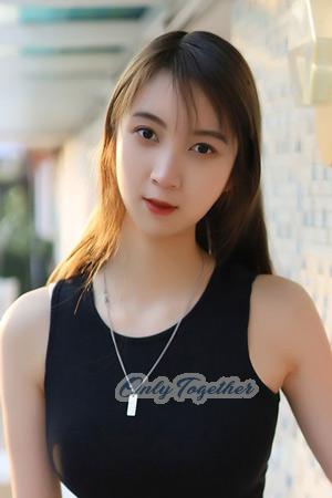 208024 - Xiaojie Age: 21 - China