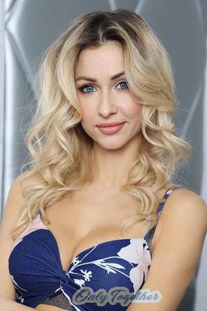 208556 - Maryna Age: 42 - Ukraine