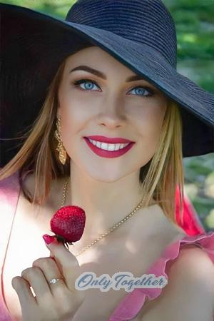 208568 - Elena Age: 36 - Russia
