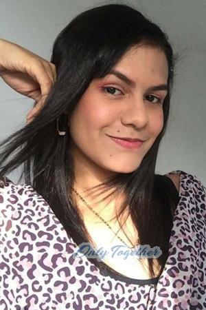 209219 - Michelle Age: 28 - Colombia