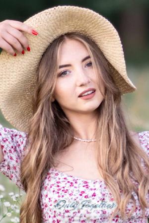 210630 - Oleksandra Age: 25 - Ukraine