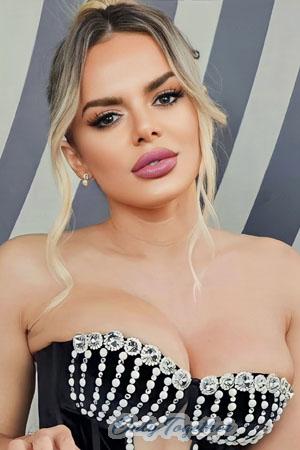 210981 - Simona Age: 32 - Romania