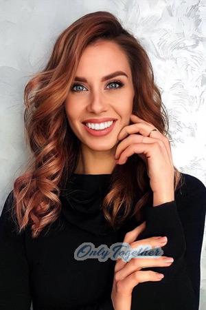 210998 - Yana Age: 30 - Canada