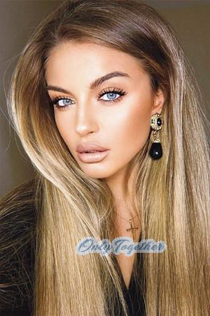 211293 - Inga Age: 37 - France