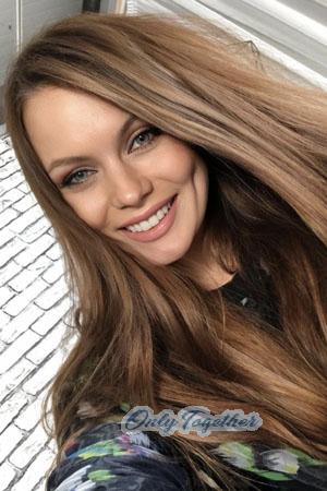 213942 - Oksana Age: 32 - Ukraine