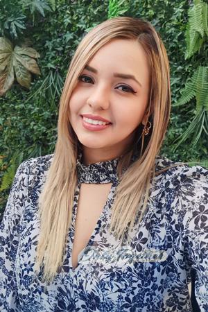 214138 - Gianina Age: 32 - Colombia