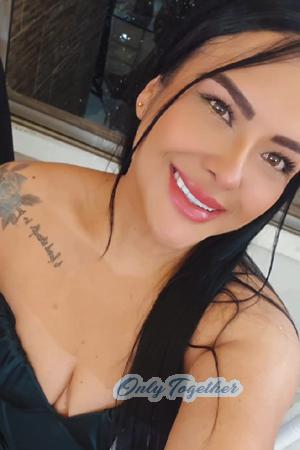 215265 - Keily Age: 28 - Colombia