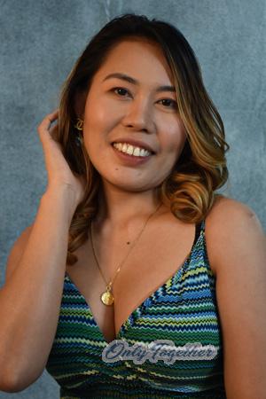 217136 - Jenjen (Jen) Age: 36 - Philippines