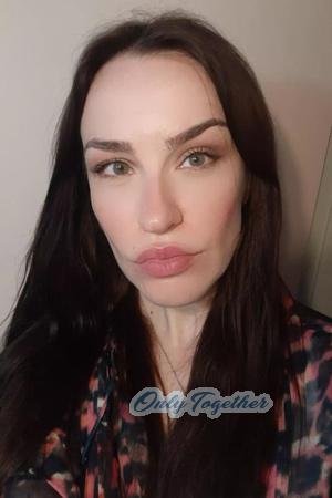 218623 - Yuliia Age: 33 - Ukraine