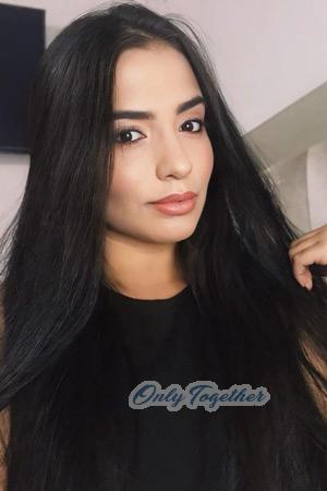 219558 - Paola Age: 32 - Colombia