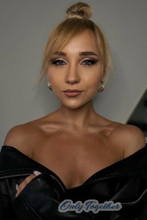 220377 - Alina Age: 25 - Ukraine