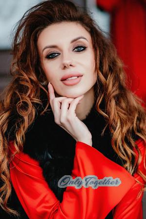 220669 - Oresta Age: 32 - Ukraine