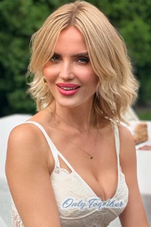 221280 - Lyudmila Age: 43 - Ukraine