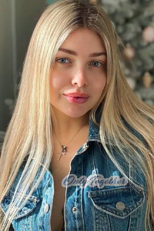 221526 - Anastasia Age: 27 - Ukraine