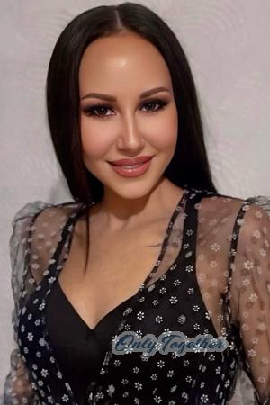 224813 - Anastasia Age: 32 - Ukraine