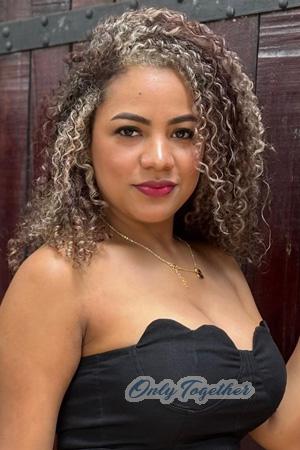 224905 - Danesi Age: 29 - Colombia