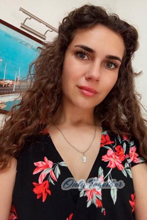 225071 - Olena Age: 25 - Ukraine