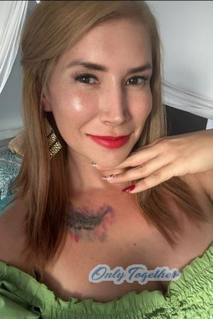 225110 - Catalina Age: 40 - Costa Rica