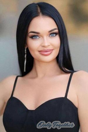 225395 - Viktoriia Age: 33 - Ukraine