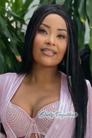 225428 - Karina Age: 38 - Colombia