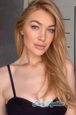 226944 - Diana Age: 32 - Ukraine